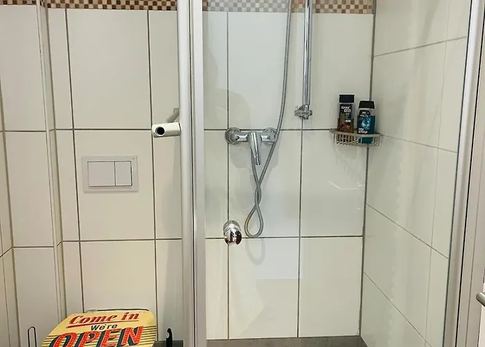 8 20 Km Dus Airport Messe *